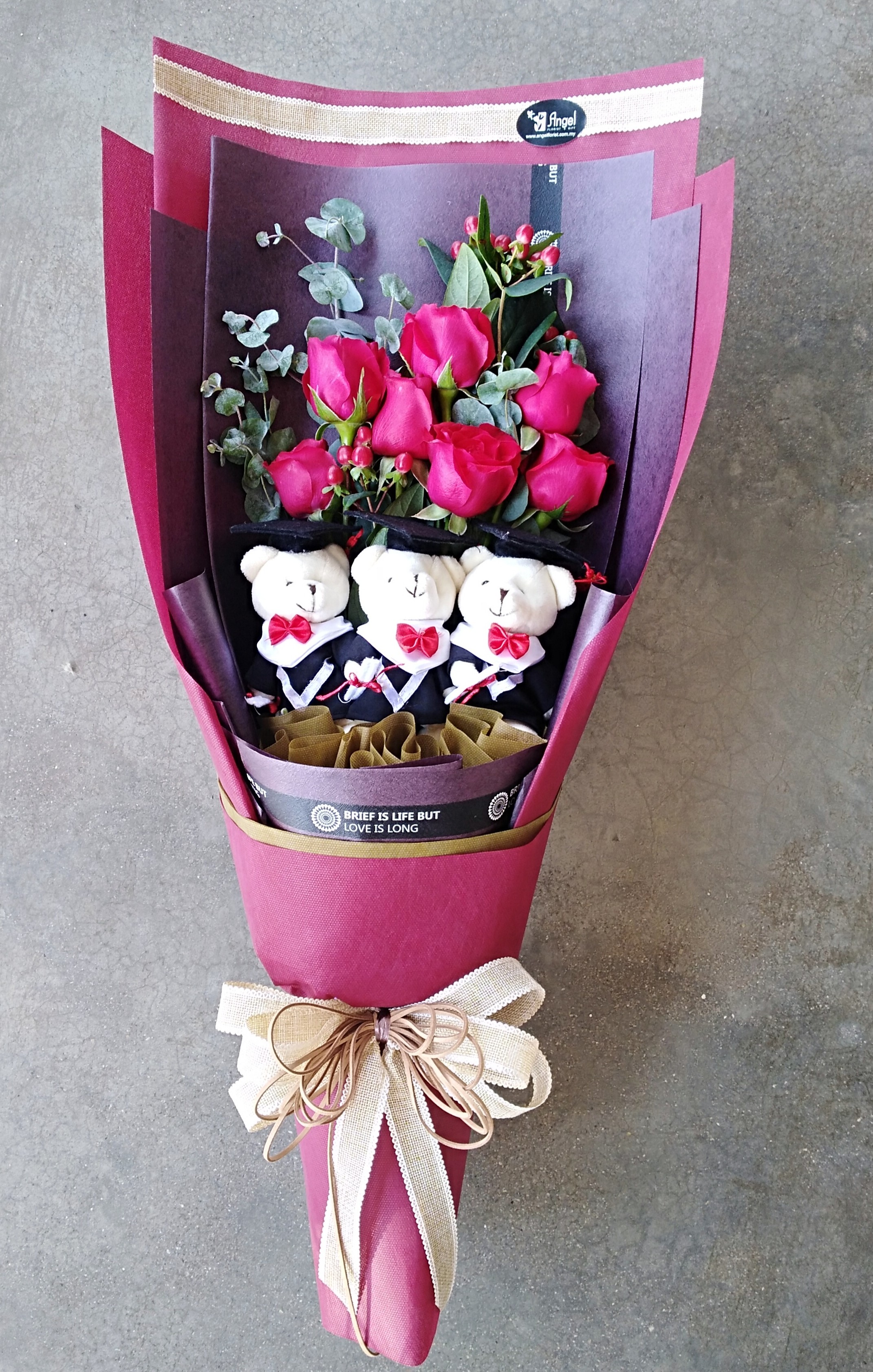 Roses graduation bouquet